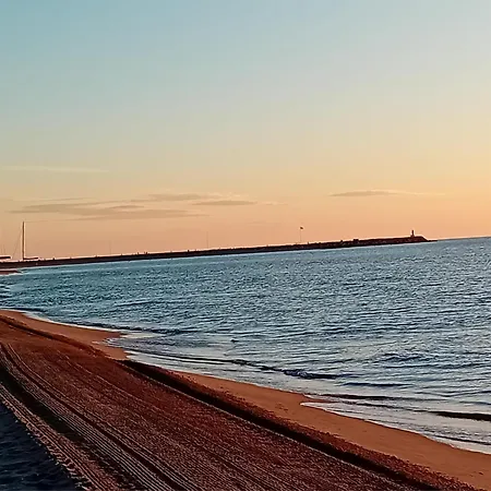 Duplex De 40m2 Avec Piscine A En Roussillon Appartement