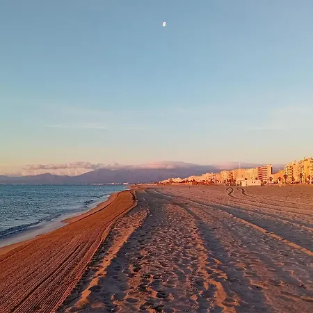 Duplex De 40m2 Avec Piscine A En Roussillon