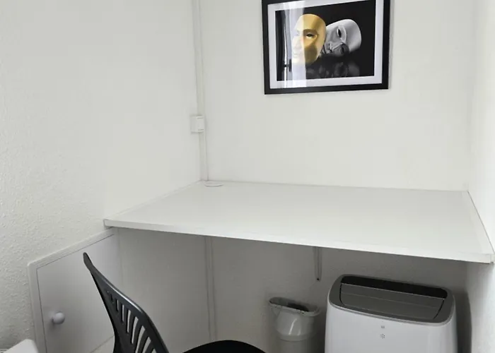 Duplex De 40m2 Avec Piscine A En Roussillon Кане