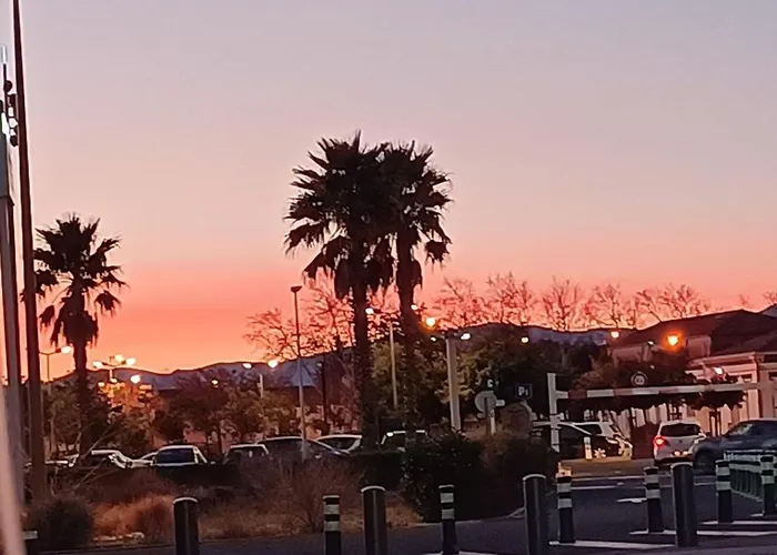 Duplex De 40m2 Avec Piscine A En Roussillon Кане