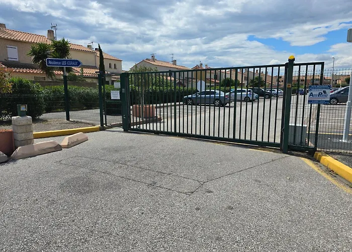 Duplex De 40m2 Avec Piscine A En Roussillon